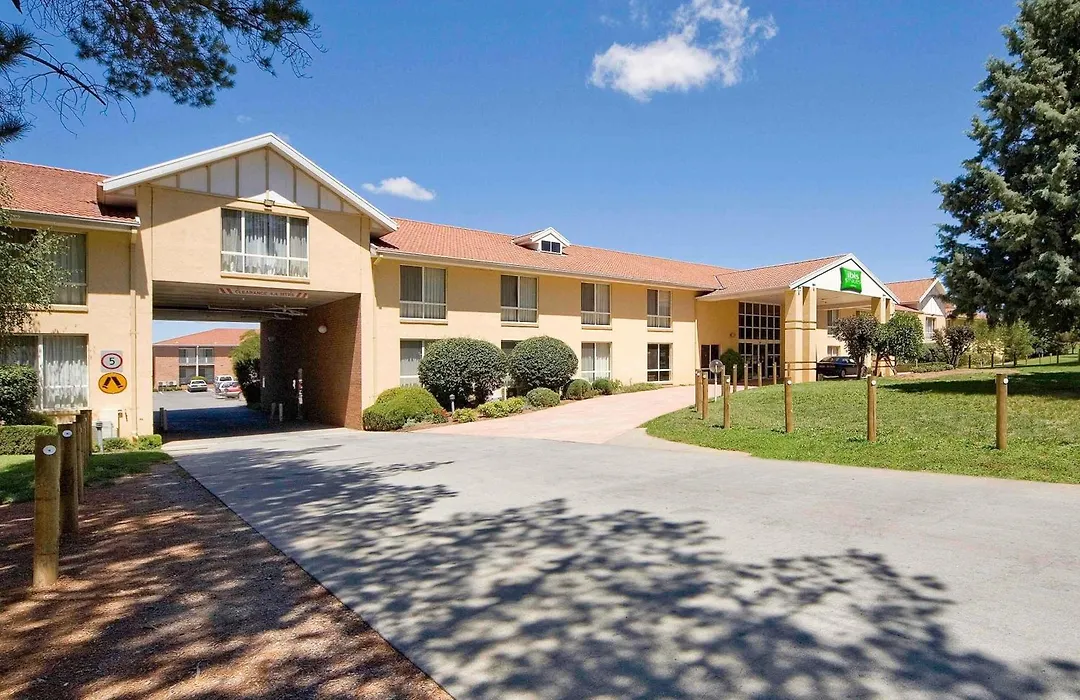 Ibis Styles Canberra-1